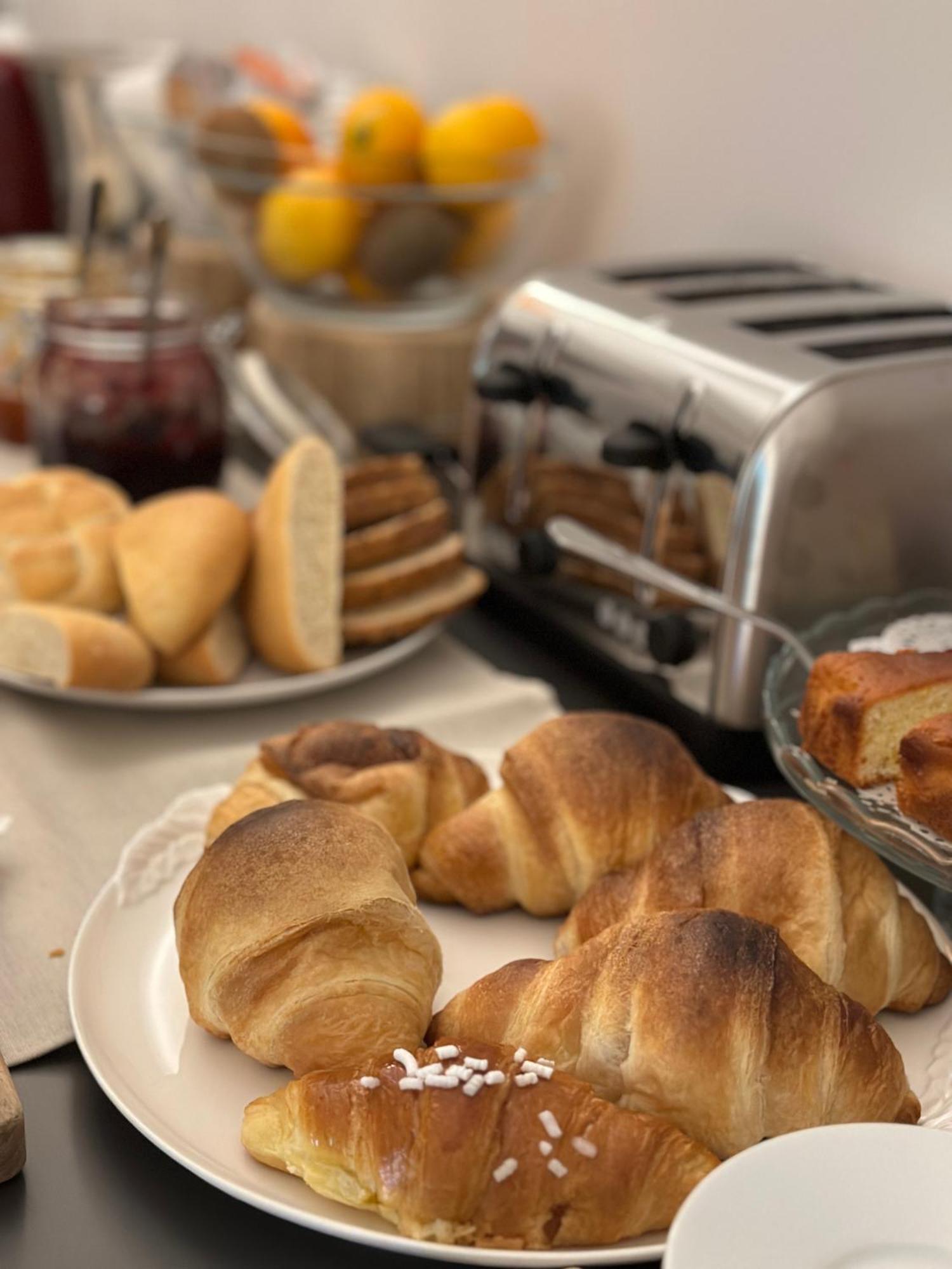 Room & Breakfast D'Annunzio Ραβένα Εξωτερικό φωτογραφία