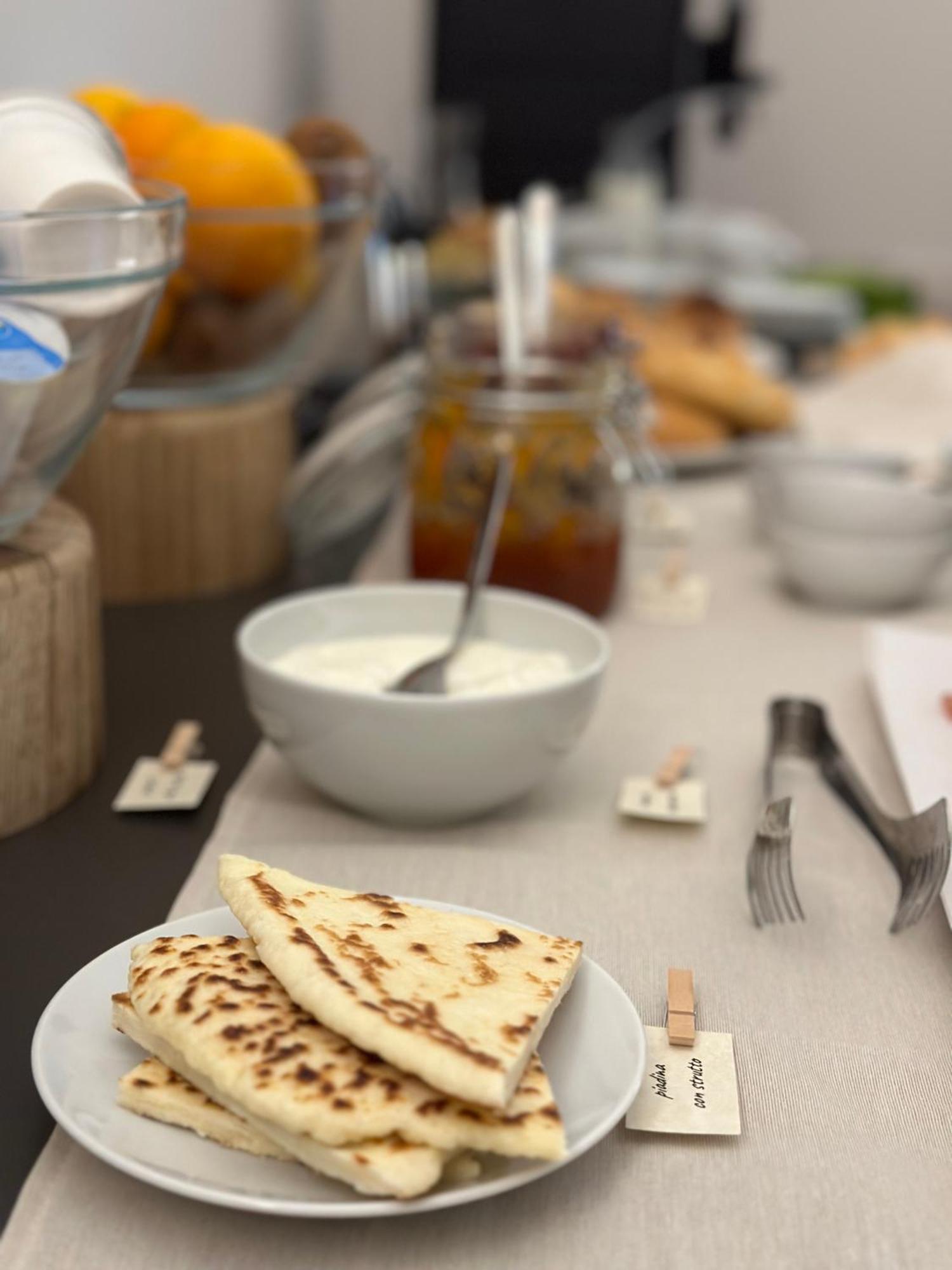 Room & Breakfast D'Annunzio Ραβένα Εξωτερικό φωτογραφία